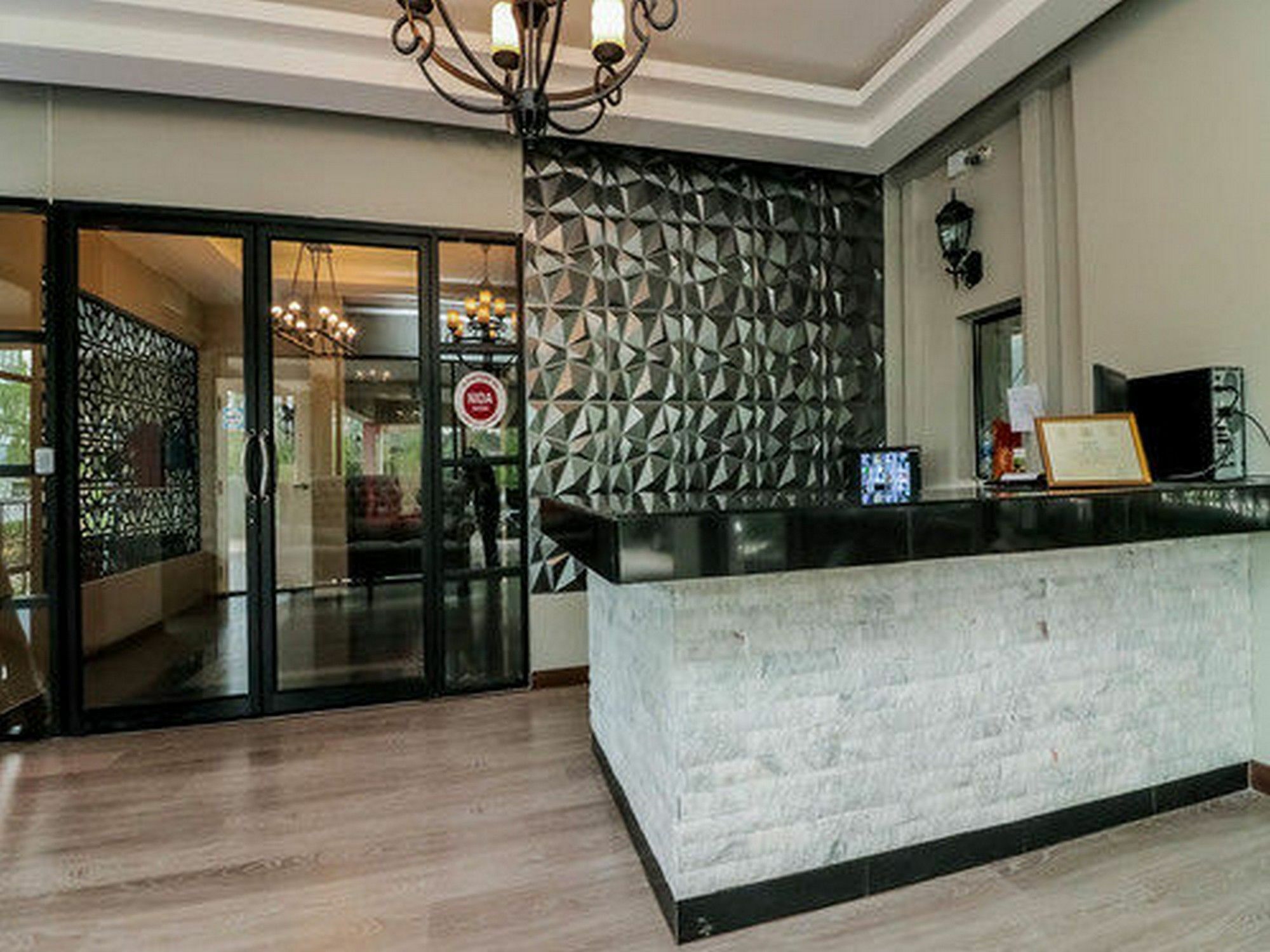 Marisa Residence Bangkok Exterior foto